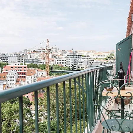 Balcony To Garden W Ac - Vintage Library 아파트